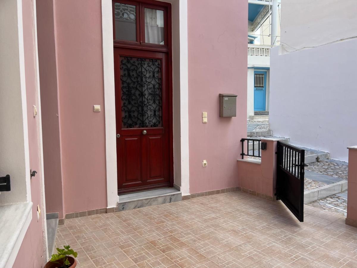 Ermoupolis, Syros City Apartments Экстерьер фото