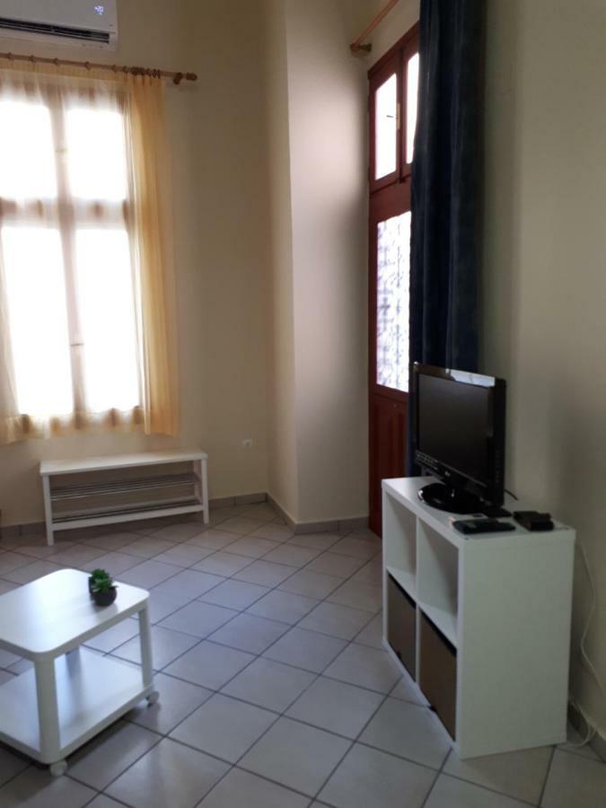 Ermoupolis, Syros City Apartments Экстерьер фото
